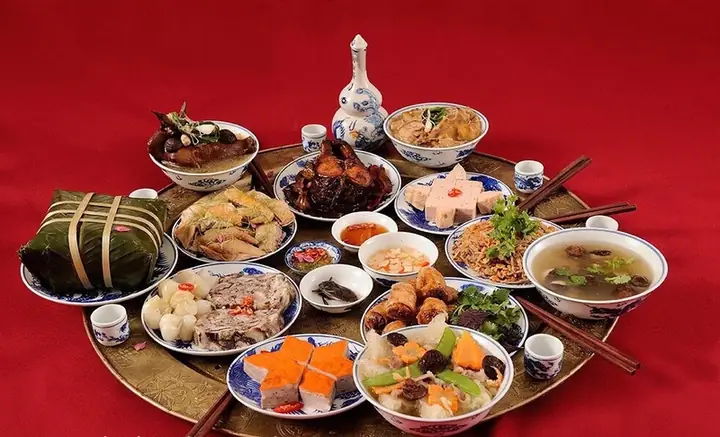 Mâm Cơm Tết: Tinh Hoa Ẩm Thực Việt