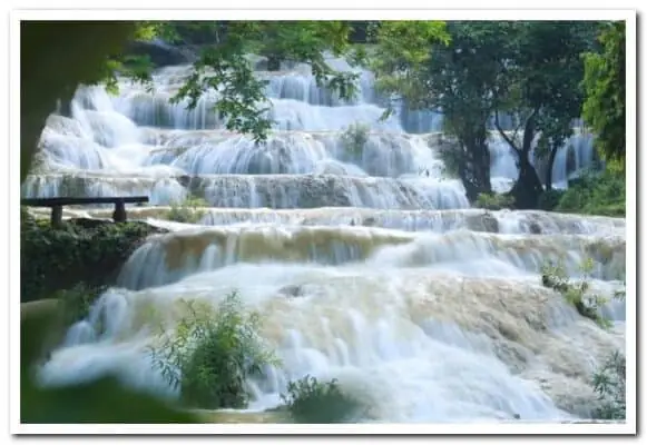 Vẻ Đẹp Huyền Bí: Hình Ảnh Thác Mây Thanh Hóa Qua Góc Nhìn Du Lịch Và Nghệ Thuật