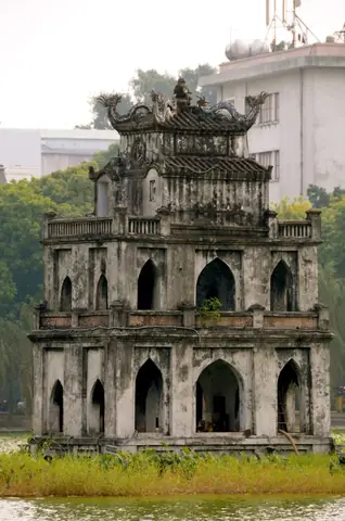 Hé Lộ Hình Ảnh Cận Cảnh Bên Trong Tháp Rùa Hồ Gươm