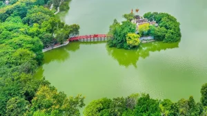 Hồ Gươm Từ Trên Cao: Vẻ Đẹp Hài Hòa Của Thiên Nhiên Và Đô Thị