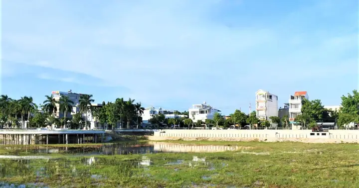 Sau Cải Tạo, Hồ Điều Hòa Giữa Trung Tâm Quảng Ngãi Vẫn Trơ Đáy