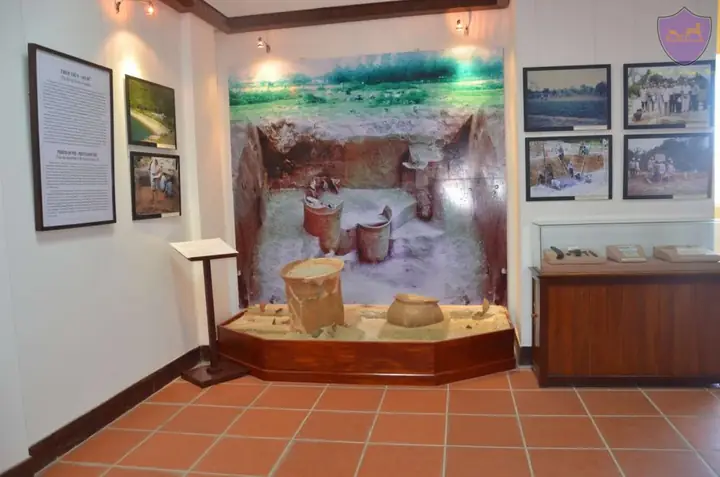 Pre-sa Huynh Culture Period Of 2000 Years Ago Pre-sa Huynh Culture Period Of 2000 Years Ago