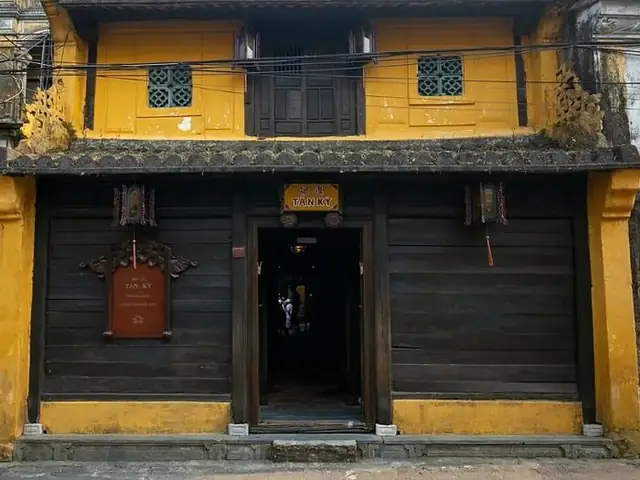 – Nhà Cổ Tân Ký
