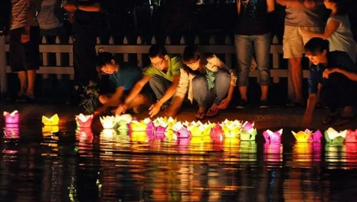 – Lễ Hội Nguyên Tiêu