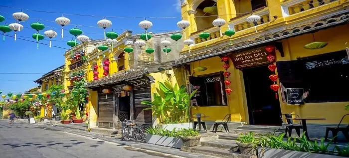 – Nhà Hàng Gần Hội Quán Quảng Đông
