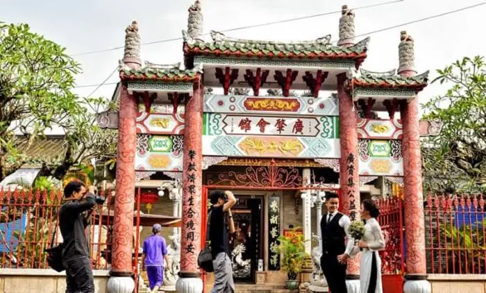 – Giờ Mở Cửa Hội Quán