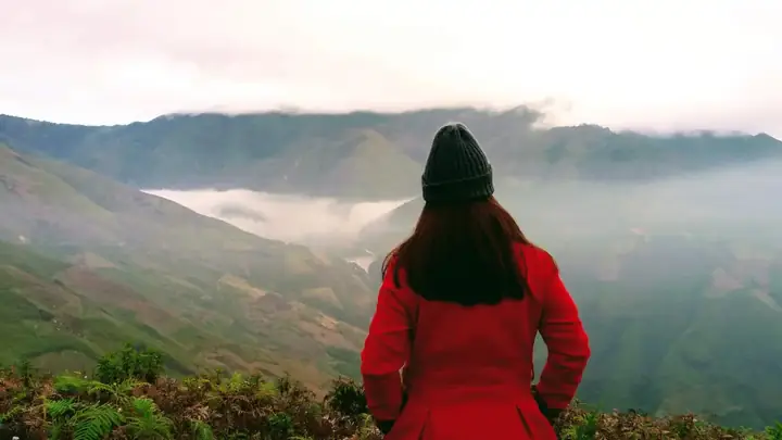 Khi Thất Tình Người Ta Cần 1 Chuyến Đi Xa – Chuyện Kể Từ Những ... Kể về một chuyến đi chơi xa ở Đà Nẵng