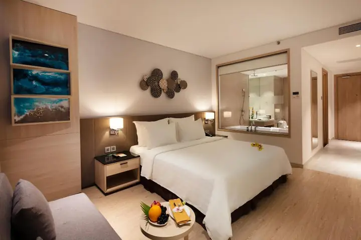 4. Junior Suite.