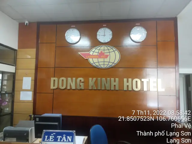 Khách Sạn Đông Kinh