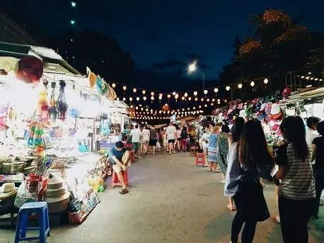 Chợ Đêm Nha Trang: Kinh Nghiệm Khám Phá Đầy Đủ Nhất 2026