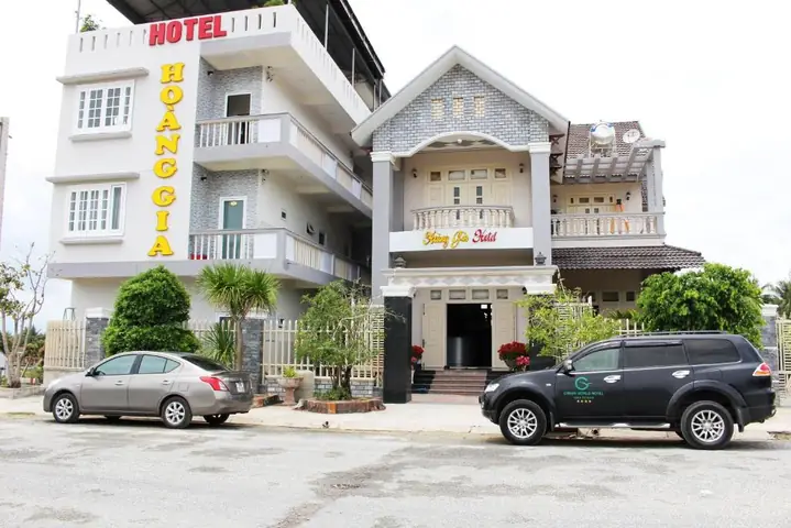 Đánh Giá Chi Tiết Về Khách Sạn Hoàng Gia Dốc Lết: Liệu Có Xứng Đáng Là Lựa Chọn Hàng Đầu?