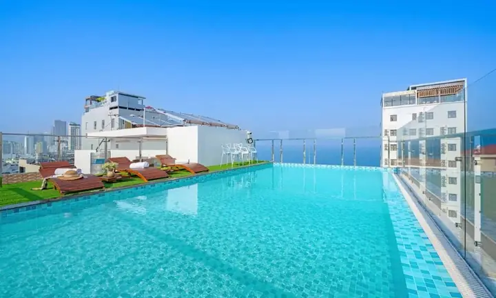 Sea Near Me Hotel