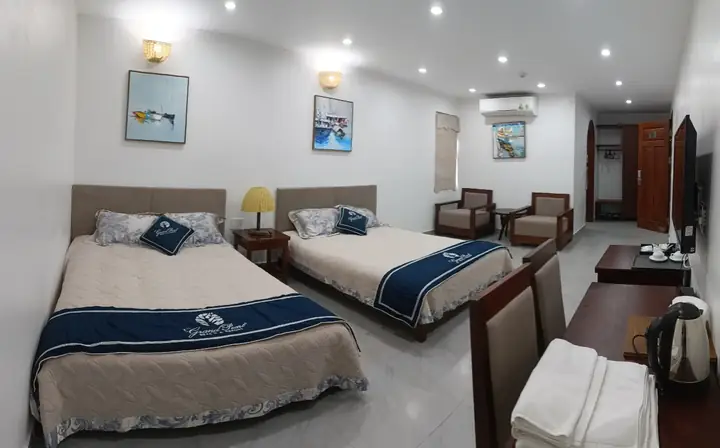 Khách Sạn Ở Minh Châu Quan Lạn Gần Bãi Biển Nhất