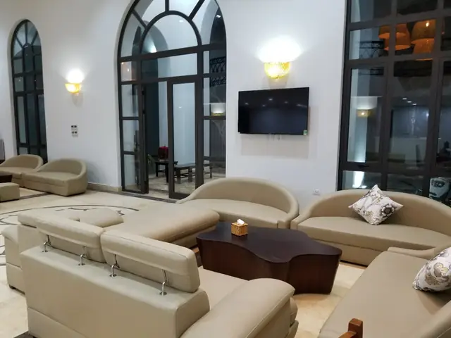 Khách Sạn Ở Minh Châu Quan Lạn Gần Bãi Biển Nhất