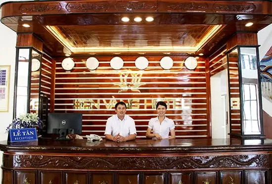 Lễ Tân