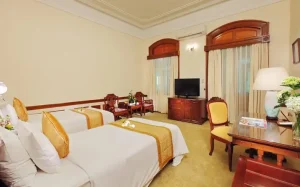 Continental Saigon - Khách Sạn Gần Bưu Điện Thành Phố