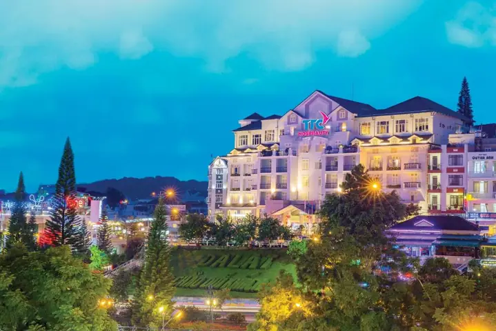 Ttc Hotel Premium – Ngọc Lan