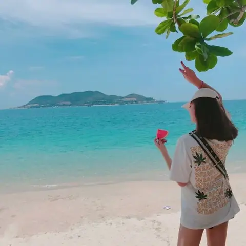 11.2. Trang Phục 11.2. Trang Phục