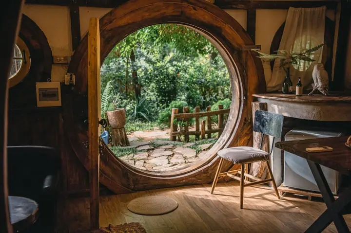 Nhà Hobbit Tại Khu Du Lịch Nhà Bên Rừng U Lesa