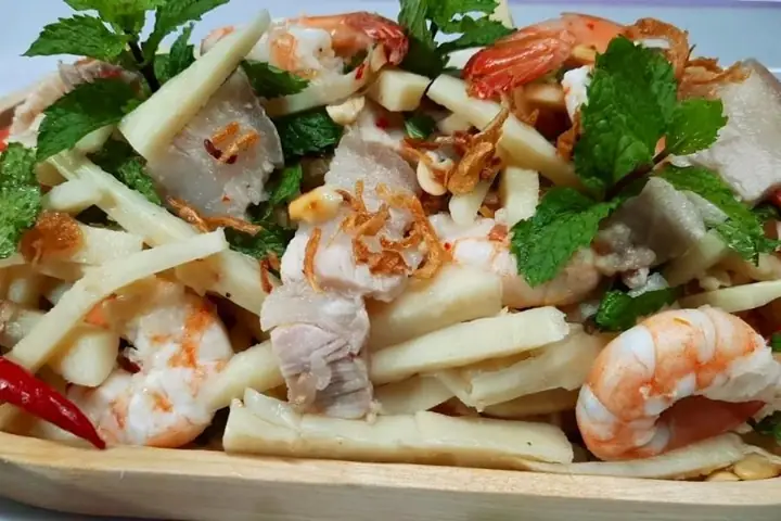 Gỏi Măng Tươi Trộn Tôm Thịt