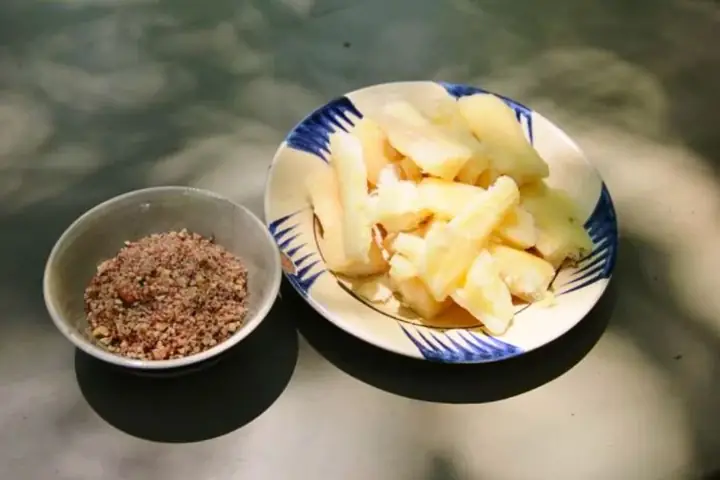 Khoai Mì Luộc Chấm Muối