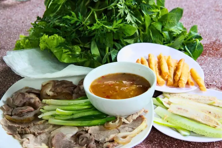 Bò Tơ Củ Chi