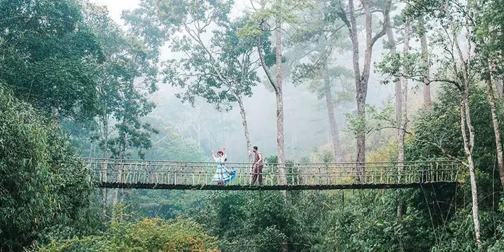 Khách Sạn Trong Khu Du Lịch Làng Cù Lần