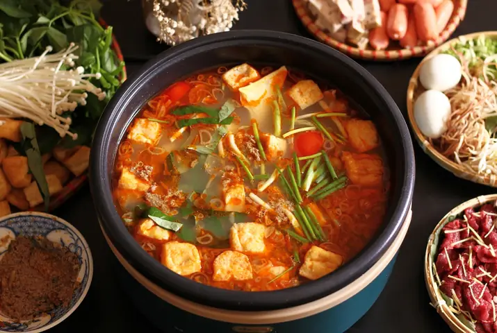 Cách Làm Lẩu Riêu Cua Bắp Bò Cho Ngày Thu Se Lạnh