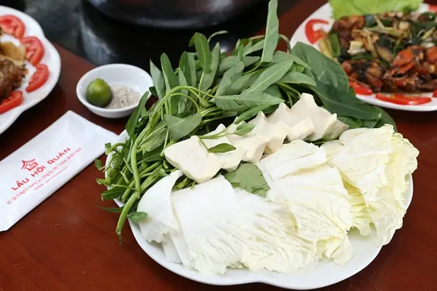 Lẩu Đuôi Bò Hầm Thuốc Bắc
