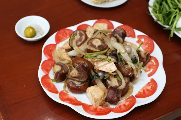 Lẩu Đuôi Bò Hầm Thuốc Bắc
