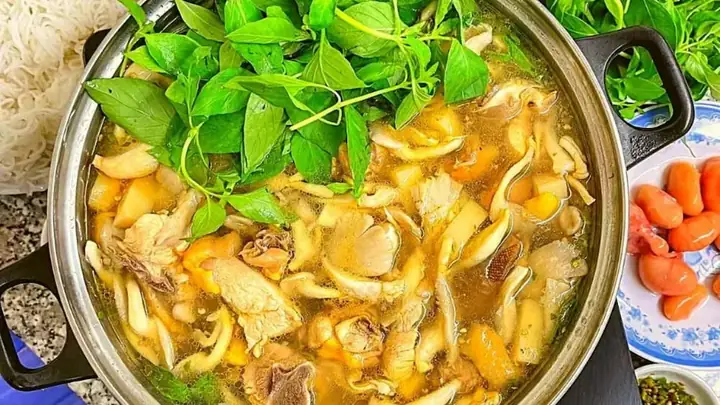 Top 7 Quán Lẩu Gà Lá É Ngon Ở Sài Gòn: Ăn Là “dính”! Top 7 Quán Lẩu Gà Lá É Ngon Ở Sài Gòn: Ăn Là “dính”!