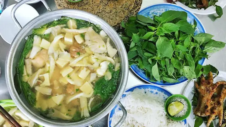 Lẩu Gà Lá É 236 Trương Vĩnh Ký Lẩu Gà Lá É 236 Trương Vĩnh Ký