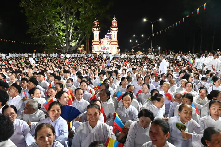 Cùng Với Các Tôn Giáo Khác, Đạo Cao Đài Đang Góp Phần Bảo Tồn, Gìn Giữ Những Giá Trị Đạo Đức, Văn Hoá Của Dân Tộc, Cùng Toàn Dân Xây Dựng Đất Nước Phồn Vinh, Chung Tay Bảo Vệ Hoà Bình Tổ Quốc Cùng Với Các Tôn Giáo Khác, Đạo Cao Đài Đang Góp Phần Bảo Tồn, Gìn Giữ Những Giá Trị Đạo Đức, Văn Hoá Của Dân Tộc, Cùng Toàn Dân Xây Dựng Đất Nước Phồn Vinh, Chung Tay Bảo Vệ Hoà Bình Tổ Quốc