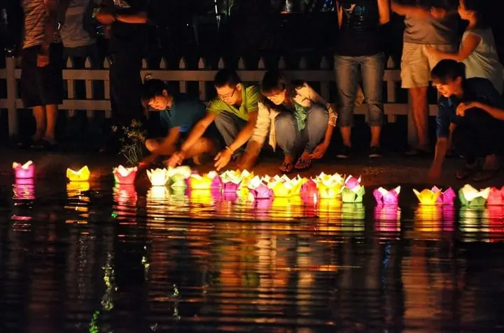 Ngày 1: Khám Phá Bán Đảo Sơn Trà Và Phố Cổ Hội An