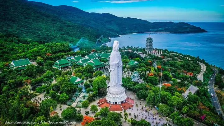 Ngày 1: Khám Phá Bán Đảo Sơn Trà Và Phố Cổ Hội An