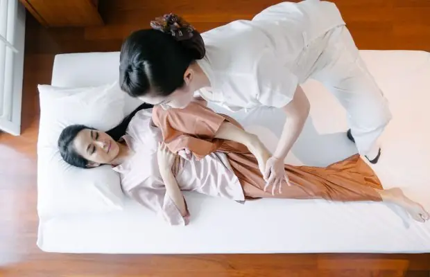 Nhật Nguyệt Lầu