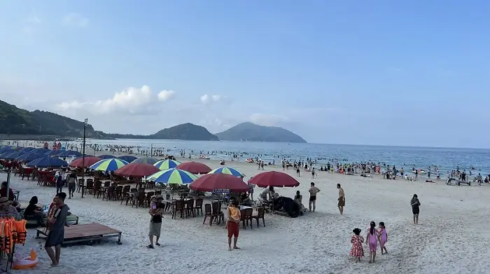 Bãi Tắm Minh Châu - Thiên Đường Biển Tại Vân Đồn Quảng Ninh