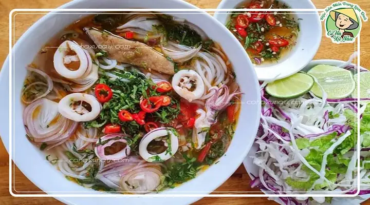 11.2 Bún Mực