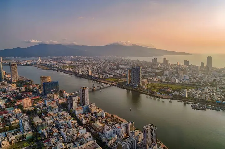Du Lịch Đà Nẵng Mùa Mưa Với Trọn Bộ Kinh Nghiệm Từ A - Z