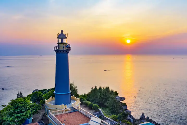 Mũi Điện Phú Yên - Nơi Đón Bình Mình Đầu Tiên Của Tổ Quốc Mũi Điện Phú Yên - Nơi Đón Bình Mình Đầu Tiên Của Tổ Quốc