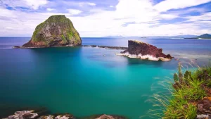 Hòn Yến Phú Yên - Nơi Ẩn Chứa Nét Đẹp Đẹp Thanh Bình Và Thơ Mộng