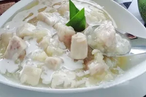 Cách Nấu Chè Khoai Môn Thơm Ngon - Béo Ngậy Như Ngoài Quán ...