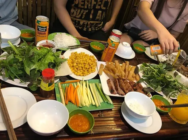 Nem Nướng Xuân Dần – Điểm Hẹn Của Dân Sành Ăn