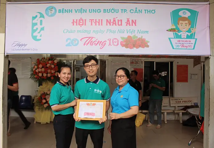 Chào Mừng Ngày Phụ Nữ Việt Nam 20/10/2024