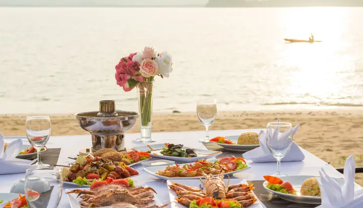 Bốn Mùa - Four Seasons Quy Nhơn | Nhà Hàng Cafe View Biển Quy ... Bốn Mùa - Four Seasons Quy Nhơn | Nhà Hàng Cafe View Biển Quy ...