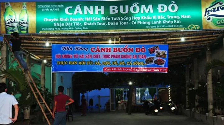 Nhà Hàng Cánh Buồm Đỏ Quảng Bình