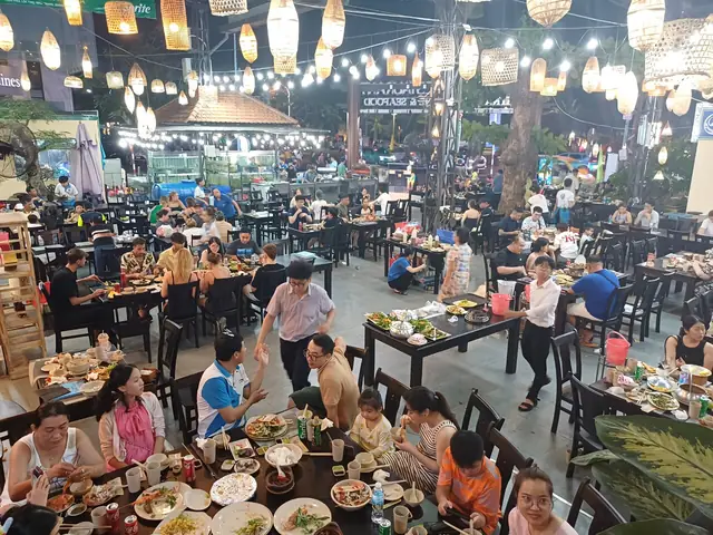 Hoàng Sa Restaurant, Nha Trang - Đánh Giá Về Nhà Hàng ... Hoàng Sa Restaurant, Nha Trang - Đánh Giá Về Nhà Hàng ...