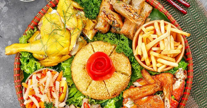 Nhà Hàng Thiên Ân - Thượng Đỉnh Gà Ngon - 305 Trần Đại Nghĩa