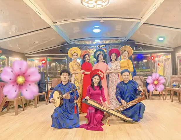 Thưởng Thức Ca Huế Trên Sông Hương - Eagle Tourist Thưởng Thức Ca Huế Trên Sông Hương - Eagle Tourist