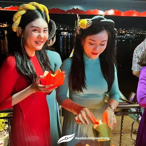 Vé Nghe Ca Huế Trên Sông Hương Vé Nghe Ca Huế Trên Sông Hương